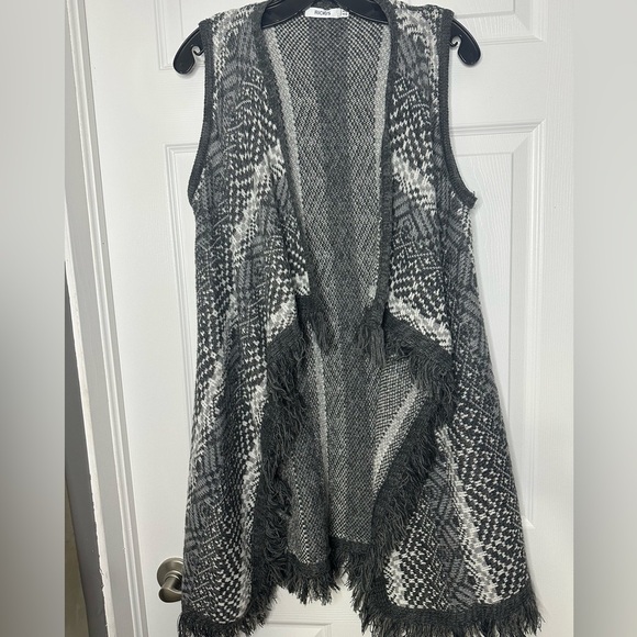 Rickis Fringe Trim Sweater Vest Size M/L - Picture 1 of 4